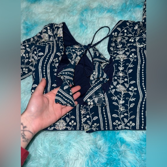 Lehenga - Picture 3 of 8